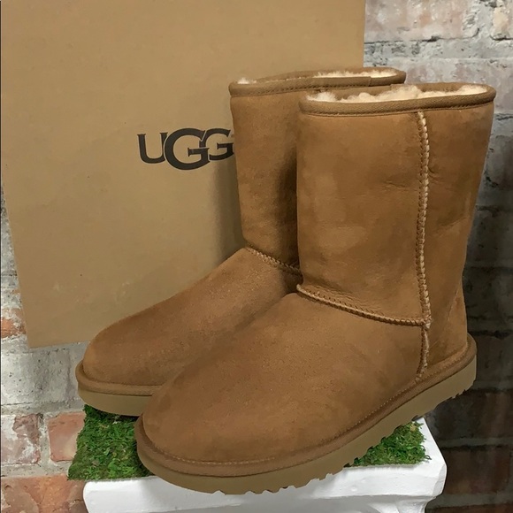 UGG Shoes - NIB UGG Classic Short Boot 2 Chestnut